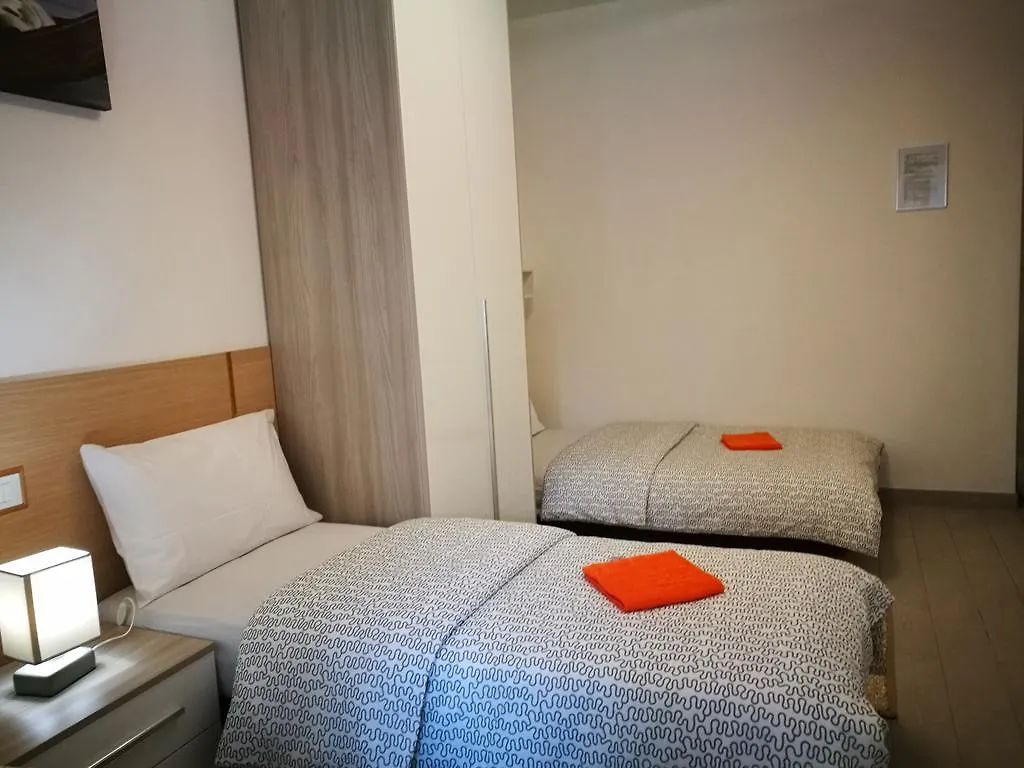Residenza Serena-Kaixin Mestre 0*,  Italia