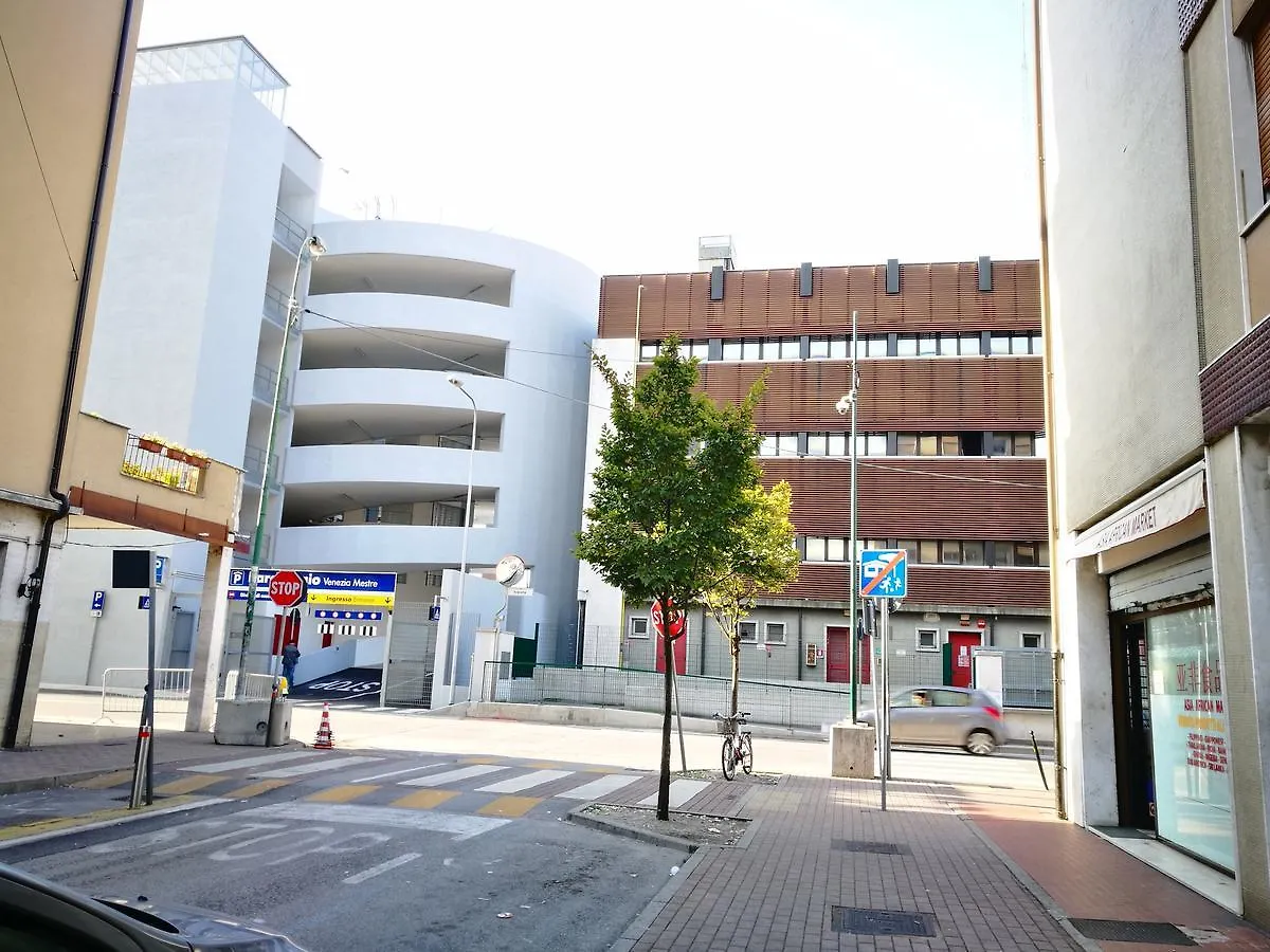 Affittacamere Residenza Serena-Kaixin Mestre Italia