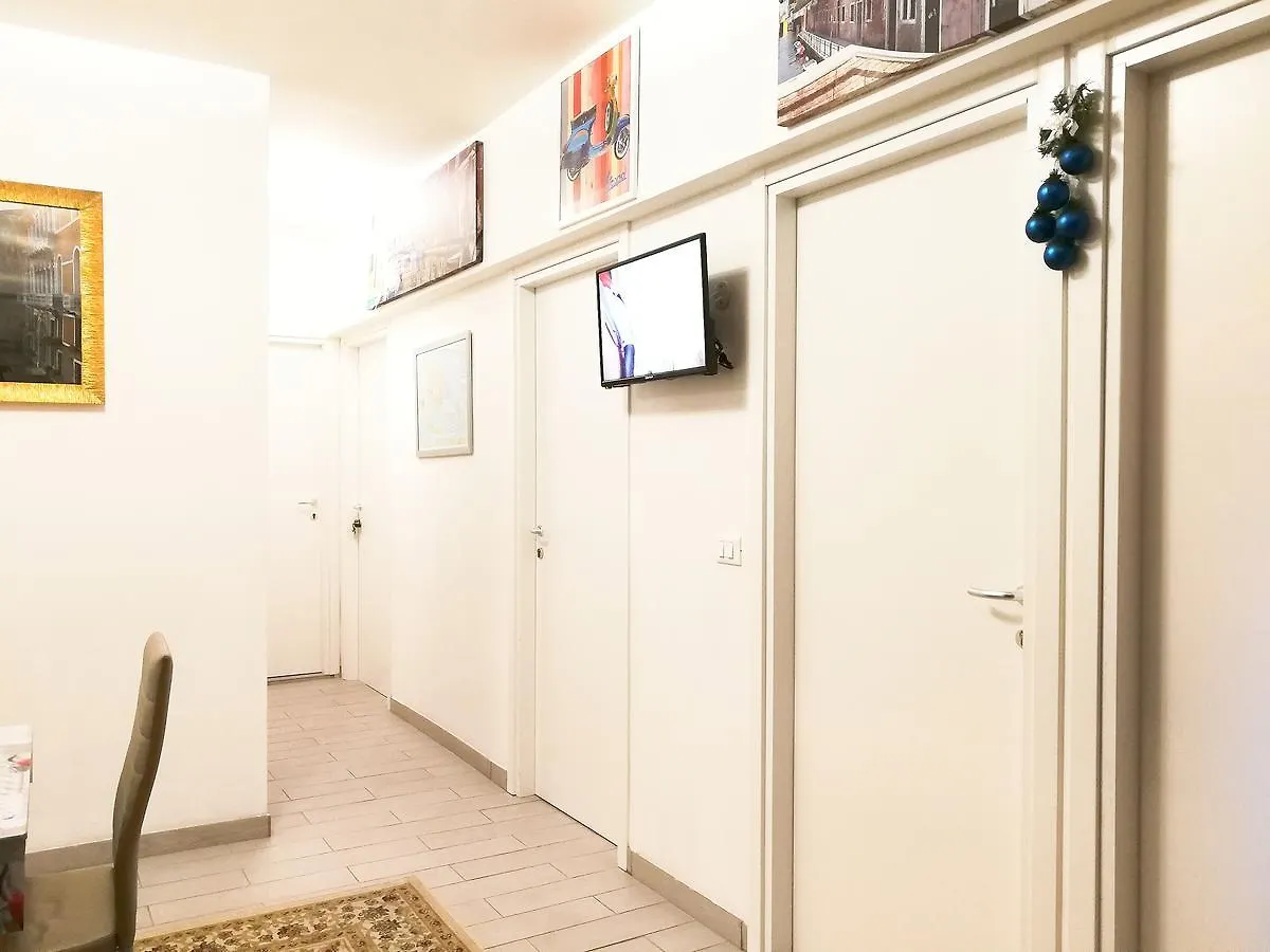 Residenza Serena-Kaixin Mestre 0*,  Italy